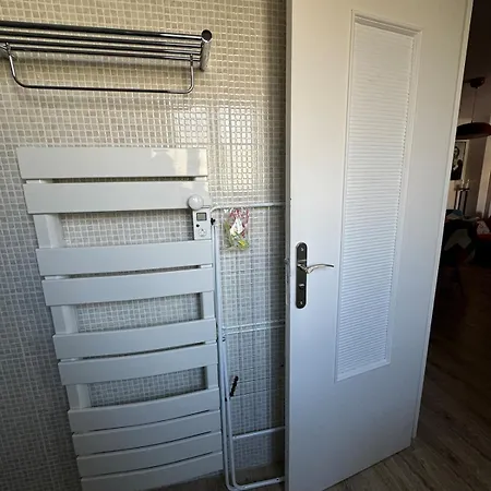Apartment T2-4 Pers-terrasse - 200m *